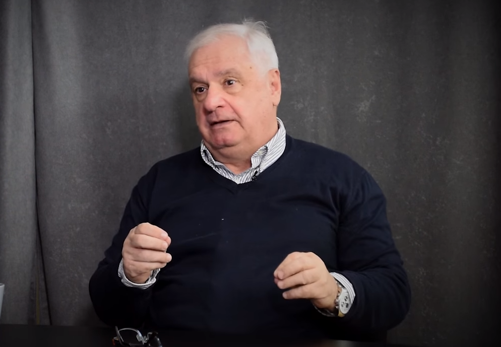 ИНТЕРВЈУ: Божидар Спасић - Елита српских криминалаца је дрмала европским подземљем! (видео) ИНТЕРВЈУ: Божидар Спасић - Елита српских криминалаца је дрмала европским подземљем! (видео)