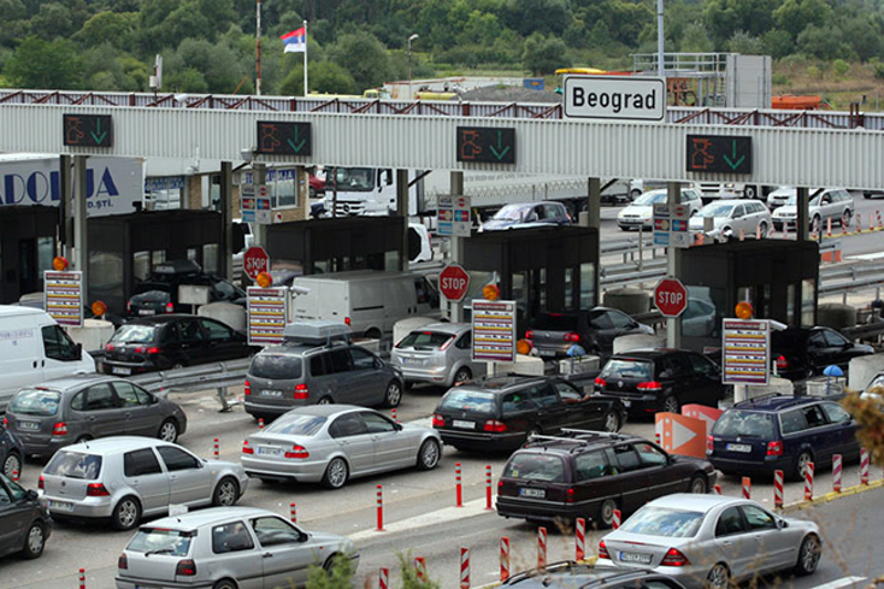 Већина грађана Србије не може да отпутује недељу дана на одмор Већина грађана Србије не може да отпутује недељу дана на одмор