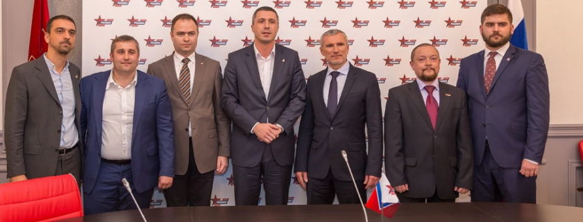 Водећи руски политичари поздравили улазак ДВЕРИ-ДСС у Скупштину Србије Водећи руски политичари поздравили улазак ДВЕРИ-ДСС у Скупштину Србије