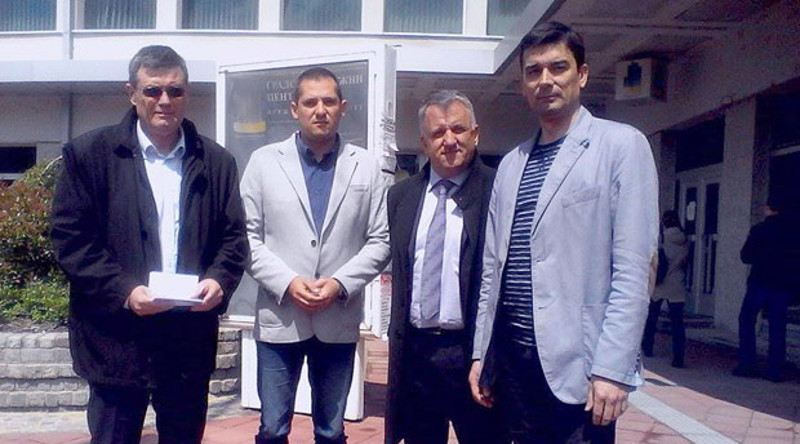 Ниш: Опозиција неће ново гласање јер напредна банда по сваку цену жели још само једно одборничко место и - апсолутну већину Ниш: Опозиција неће ново гласање јер напредна банда по сваку цену жели још само једно одборничко место и - апсолутну већину