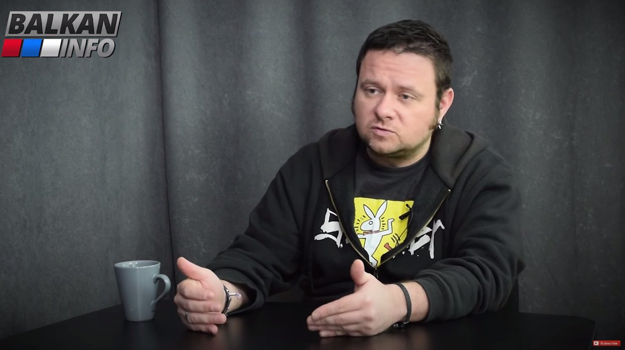 Марко Видојковић - Вучић и полуретардирани олоши на власти уништавају државу! (видео) Марко Видојковић - Вучић и полуретардирани олоши на власти уништавају државу! (видео)