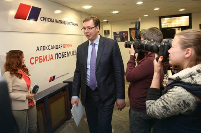 Ма пусти ти олошу Врачар него ти и онај мутави Ђурђевић да објасните откуда у Нишу вишак бирачких листића у кутијама! Ма пусти ти олошу Врачар него ти и онај мутави Ђурђевић да објасните откуда у Нишу вишак бирачких листића у кутијама!
