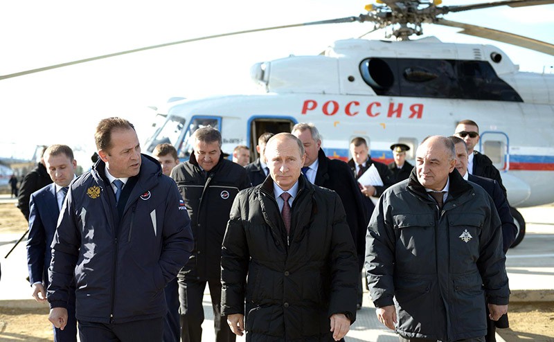 Путин делио укоре и упозорења: И Рогозину пацке због одлагања лансирања Путин делио укоре и упозорења: И Рогозину пацке због одлагања лансирања