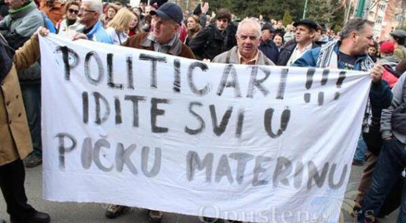 Политика као најсигурније занимање (2): Шофери возе министарства Политика као најсигурније занимање (2): Шофери возе министарства