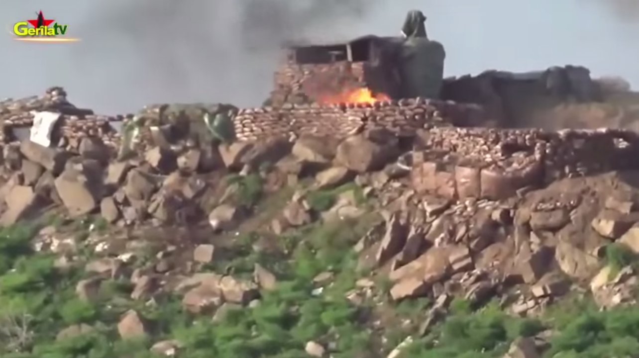 Напад курдских герилаца на турску војну испоставу (видео) Напад курдских герилаца на турску војну испоставу (видео)