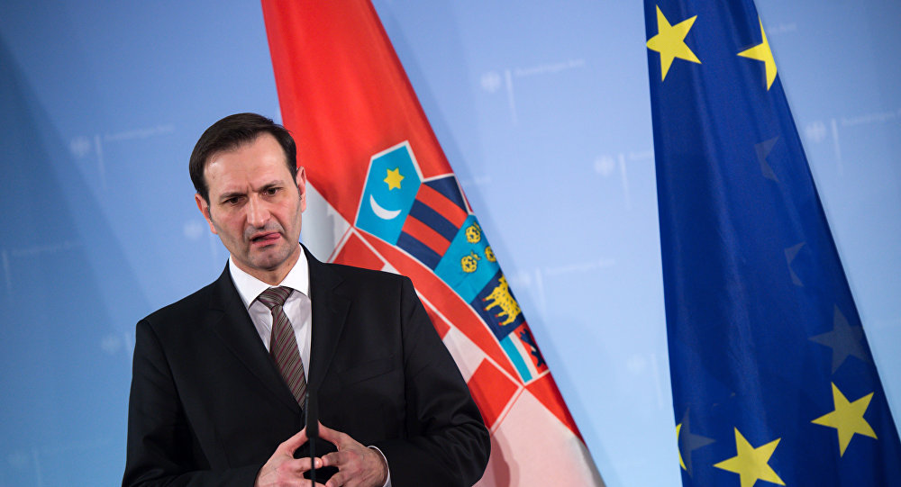 Усташоиду, тај пријемни Србија треба да полаже у Јасеновцу, Јастребарском или на Козари? Усташоиду, тај пријемни Србија треба да полаже у Јасеновцу, Јастребарском или на Козари?