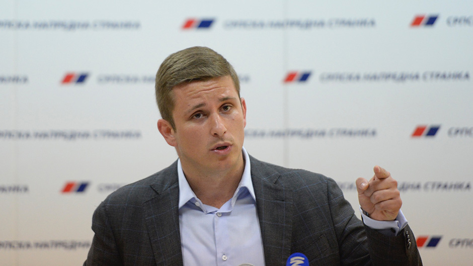 Аца Лимар преузео од Весића рекетирање на Палилули и подигао „тарифу“?! Аца Лимар преузео од Весића рекетирање на Палилули и подигао „тарифу“?!