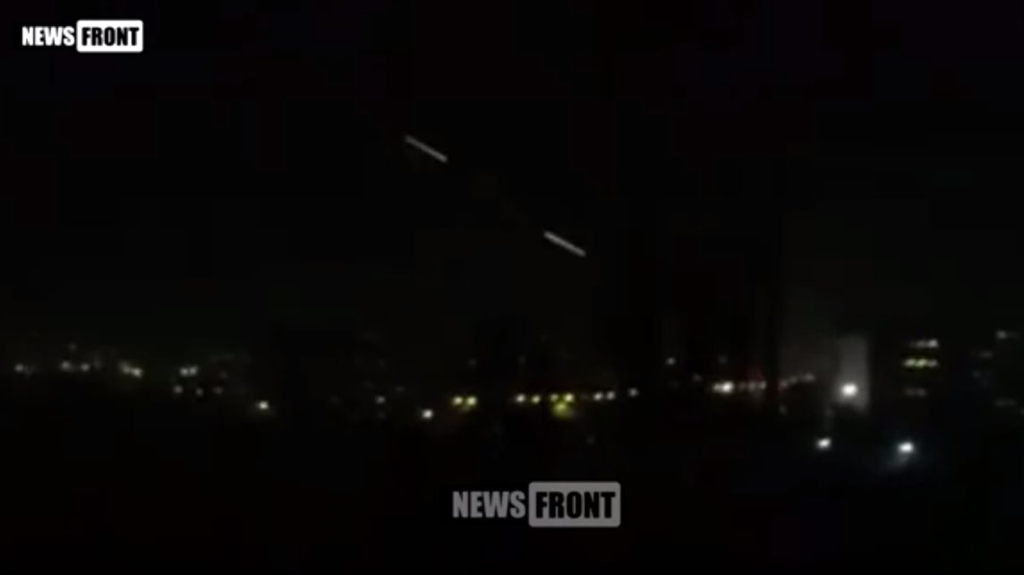 Турска: Погледајте како војни хеликоптер отвара ватру на Анкаром (видео) Турска: Погледајте како војни хеликоптер отвара ватру на Анкаром (видео)