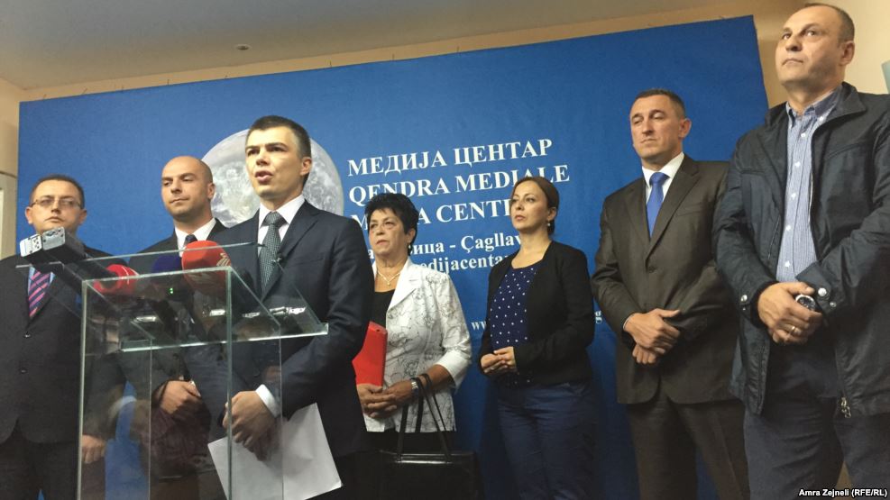 Тачијеви коалициони партнери и велеиздајничка ГОВНА имају смелости било кога да критикују?! Тачијеви коалициони партнери и велеиздајничка ГОВНА имају смелости било кога да критикују?!
