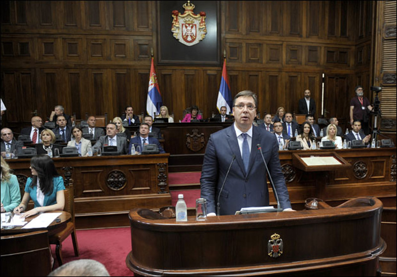 Вучић тврди да вам је у протекле две године ДУПЛО ПОВЕЋАО ПЛАТЕ! Вучић тврди да вам је у протекле две године ДУПЛО ПОВЕЋАО ПЛАТЕ!