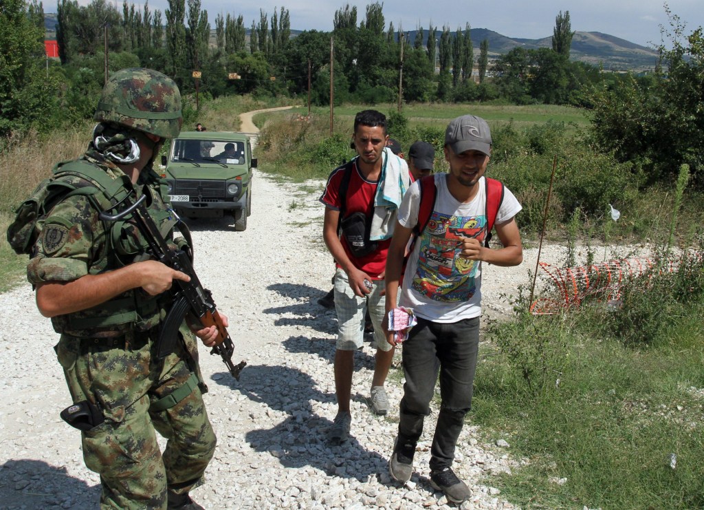 Војска и полиција и на граници према Црној Гори Војска и полиција и на граници према Црној Гори