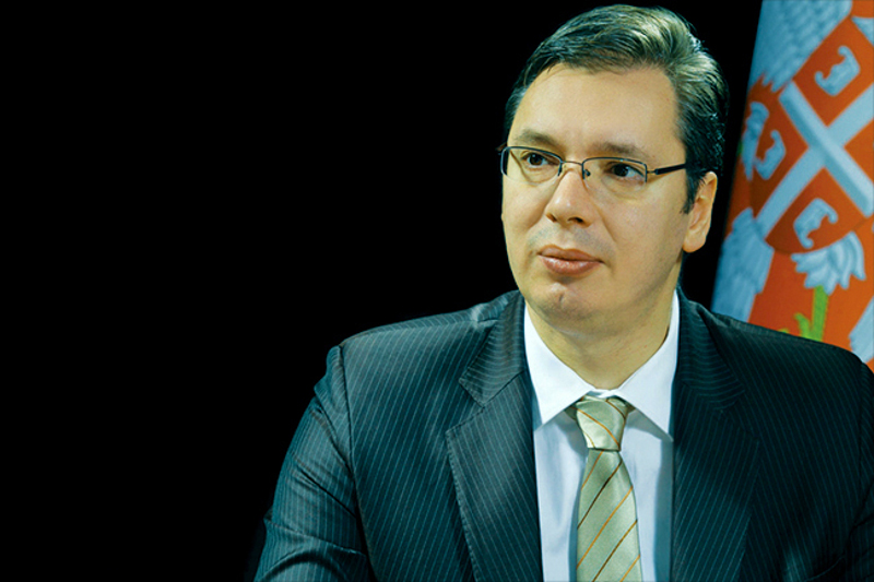 Опет сањаш ретуширани! Ти будућност немаш а сам си је оверио: "Рђом капо док му је колена..." Опет сањаш ретуширани! Ти будућност немаш а сам си је оверио: "Рђом капо док му је колена..."