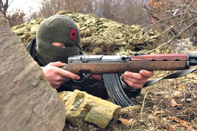 Шиптарски терористи запуцали на Црногорце, ови узвратили ватру! Шиптарски терористи запуцали на Црногорце, ови узвратили ватру!