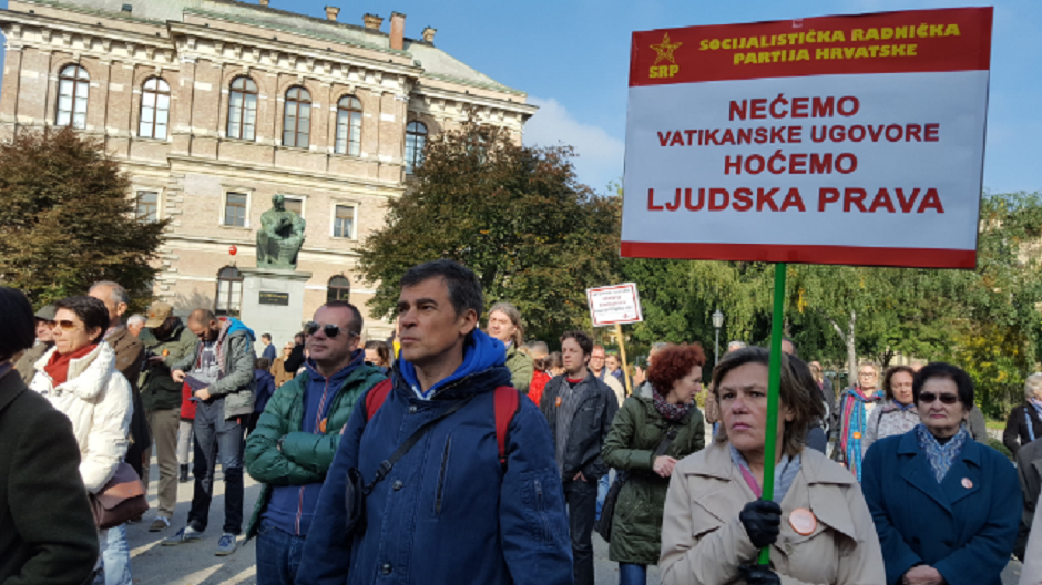 Демонстранти у Загребу траже раскид Ватиканских уговора Демонстранти у Загребу траже раскид Ватиканских уговора