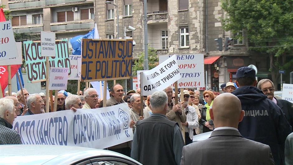 Протест пензионера 1. новембра, траже усклађивање пензија Протест пензионера 1. новембра, траже усклађивање пензија