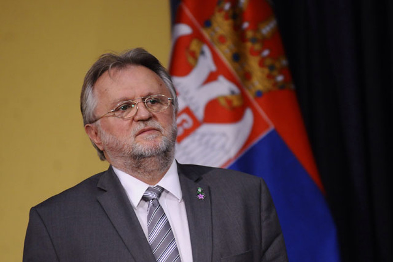 Консолидујеш ти дртино јавни дуг који је експлодирао откада сте Вучић и ти на власти Консолидујеш ти дртино јавни дуг који је експлодирао откада сте Вучић и ти на власти
