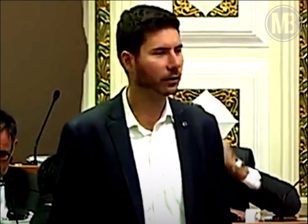 Иван Пернар брутално о ЕУ и НАТО (видео) Иван Пернар брутално о ЕУ и НАТО (видео)