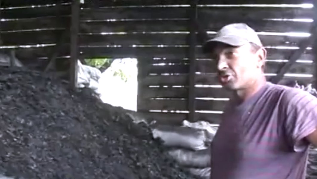 Јужна Србија: Продајом ћумура издржавају породице (видео) Јужна Србија: Продајом ћумура издржавају породице (видео)