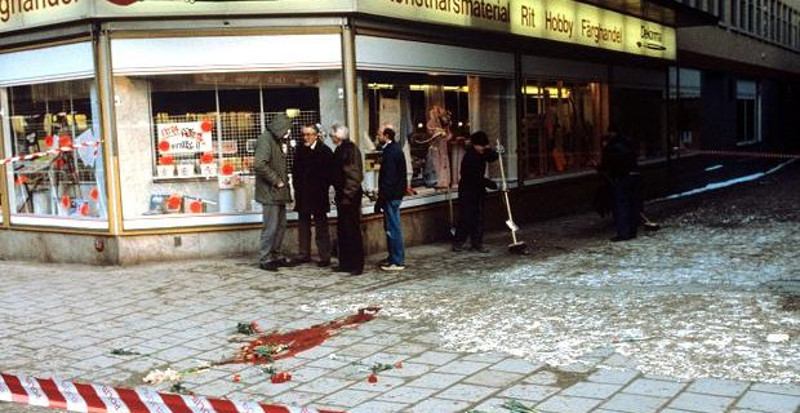 Шведска поново истражује мистериозно убиство Улофа Палмеа Шведска поново истражује мистериозно убиство Улофа Палмеа