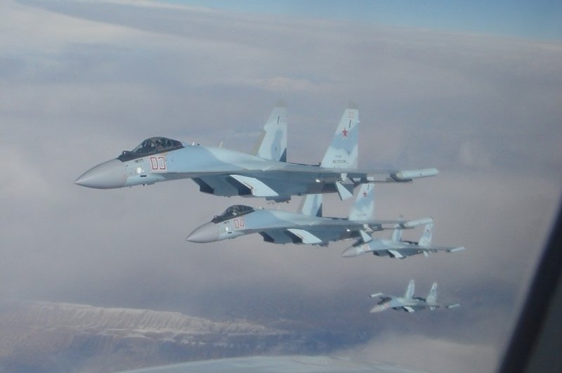 Група савремених ловаца Су-35С упутила се ка Сирији Група савремених ловаца Су-35С упутила се ка Сирији