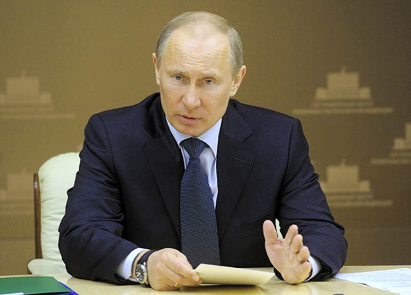 Путин: Европски парламент показује докле је стигла деградација западне демократије Путин: Европски парламент показује докле је стигла деградација западне демократије