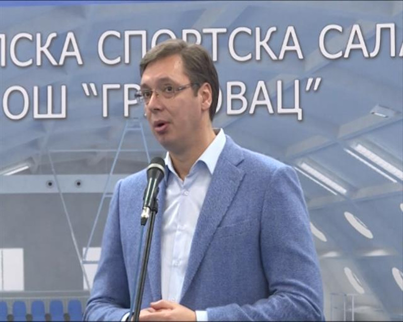 НАПРЕДНО ЛУДИЛО У НАСТАВЦИМА! Вучић свечано отворио фискултурну салу у школи (фото) НАПРЕДНО ЛУДИЛО У НАСТАВЦИМА! Вучић свечано отворио фискултурну салу у школи (фото)