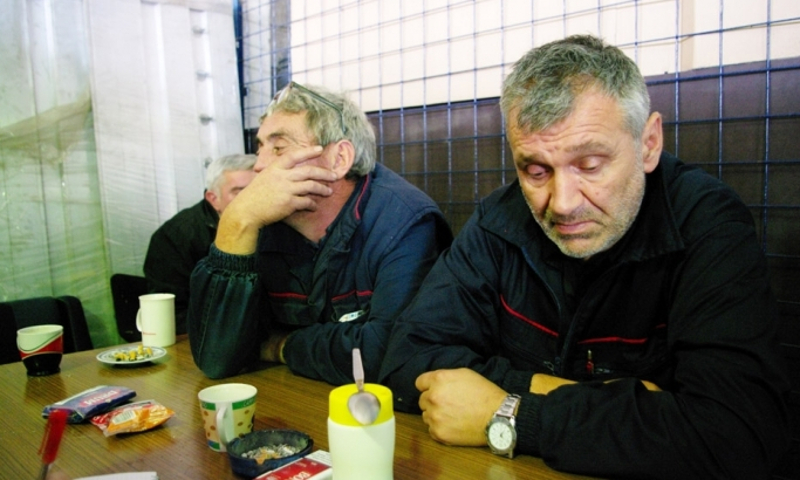 Мучним ивалидима рада Заставе ИНПРО уместо плате 40 евра помоћи Мучним ивалидима рада Заставе ИНПРО уместо плате 40 евра помоћи