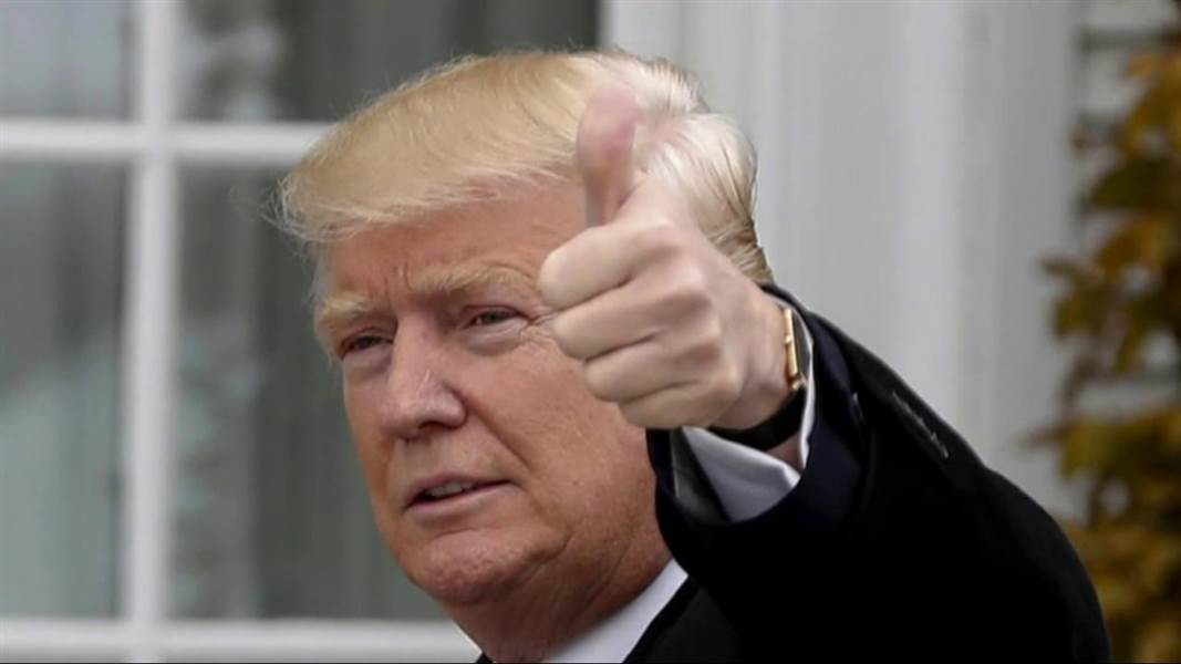 Хаос у Вашингтону - вербални рат Беле куће и Трампа Хаос у Вашингтону - вербални рат Беле куће и Трампа