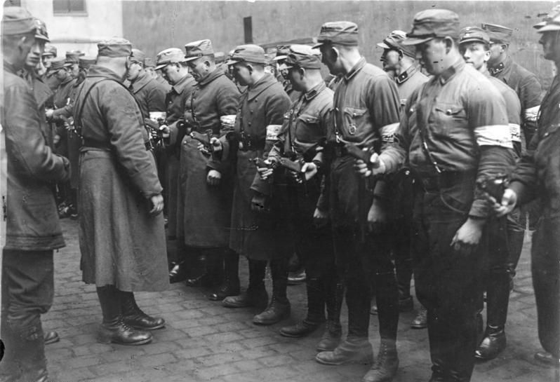 Напредњаци се уплашили жестоког беса јавности - Калигулине гарде ипак неће бити! Напредњаци се уплашили жестоког беса јавности - Калигулине гарде ипак неће бити!