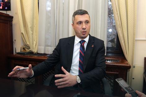 Обрадовић: Вучићева власт СНС-а превише почиње да личи на власт Мила Ђукановића Обрадовић: Вучићева власт СНС-а превише почиње да личи на власт Мила Ђукановића