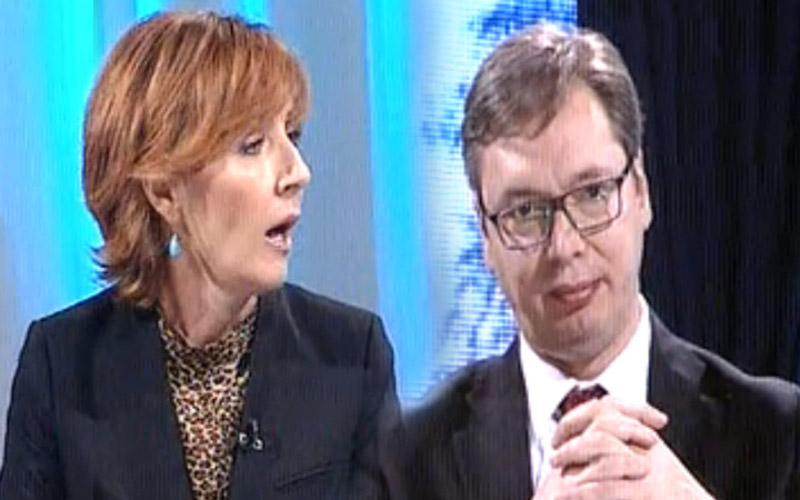 Зна ли неко која је од ове две лујке луђа? Зна ли неко која је од ове две лујке луђа?