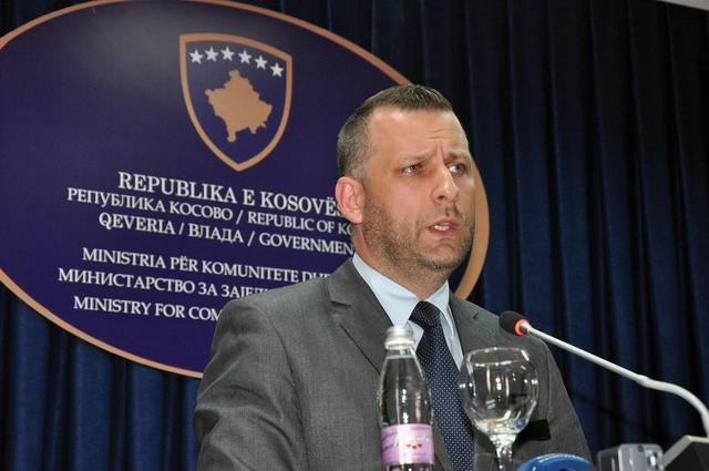 Српска издајничка фукара у служби Тачијеве нарко-терористичке банде подржала Вучићеву кандидатуру Српска издајничка фукара у служби Тачијеве нарко-терористичке банде подржала Вучићеву кандидатуру
