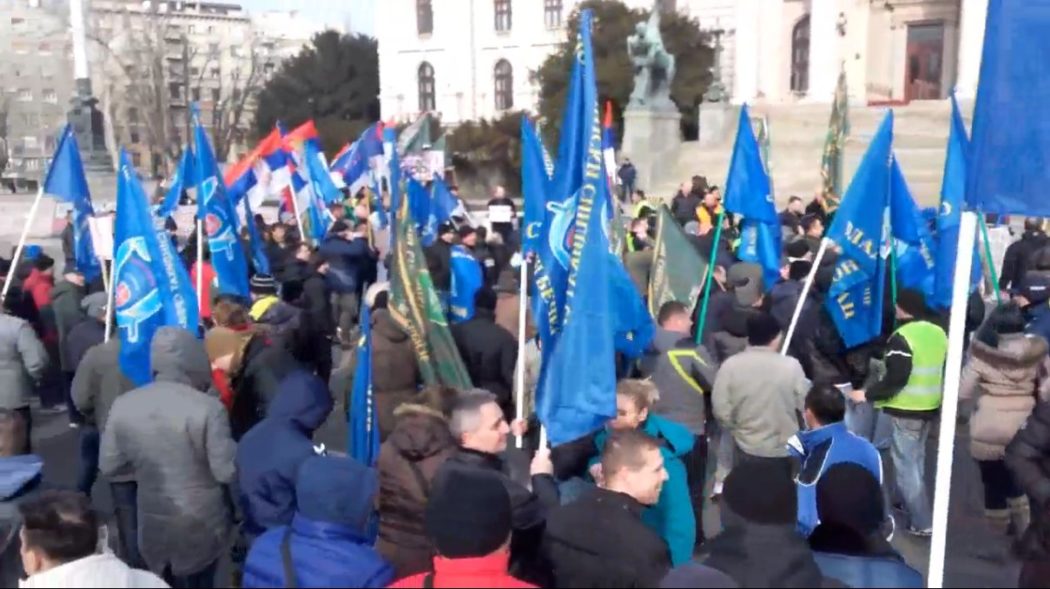 Ово нећете видети на "европском сервису" Србије и у НАТО медијима! Са протеста војног и полицијског синдиката (видео) Ово нећете видети на "европском сервису" Србије и у НАТО медијима! Са протеста војног и полицијског синдиката (видео)