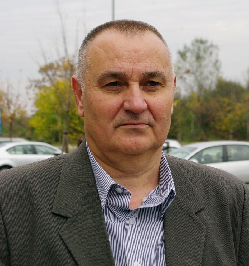Срето Малиновић: ПОГЛЕДАЈ ДОМ СВОЈЕ ВОЈСКЕ, МАЈСТОРЕ Срето Малиновић: ПОГЛЕДАЈ ДОМ СВОЈЕ ВОЈСКЕ, МАЈСТОРЕ