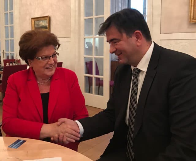 Медојевић: Ђукановић уводи Црну Гору у најцрњи мрак фашизма и дикатауре, док ЕУ то мирно посматра и не реагује Медојевић: Ђукановић уводи Црну Гору у најцрњи мрак фашизма и дикатауре, док ЕУ то мирно посматра и не реагује