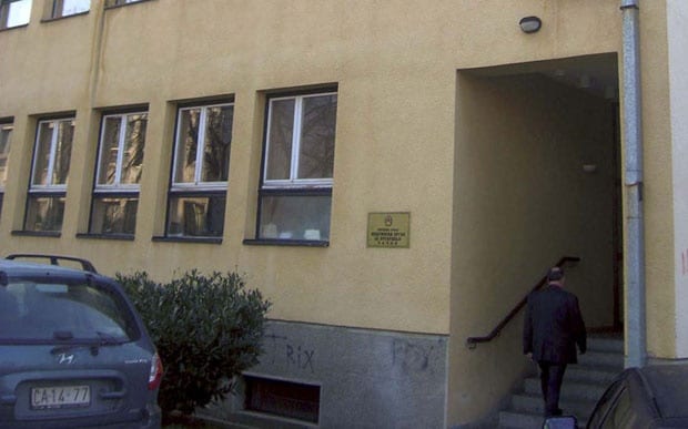 Судство у Чачку: Споменуо Вучића па осуђен (фото) Судство у Чачку: Споменуо Вучића па осуђен (фото)