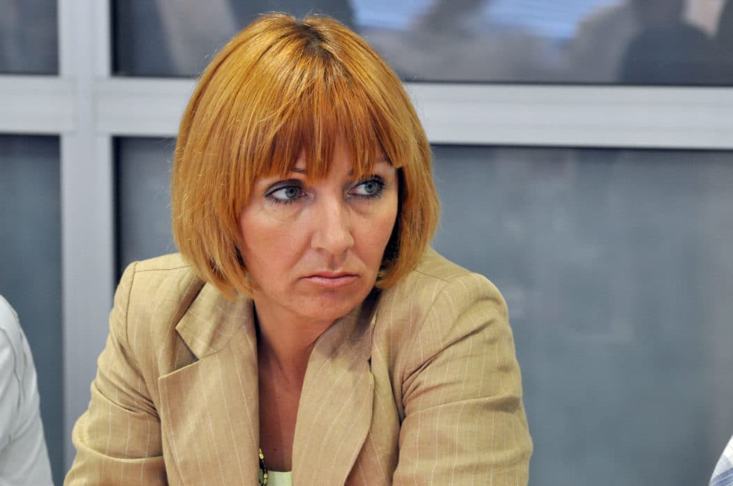 НАТО мења неуспешне: Уместо агресивне Јелене Милић, долази нова будала НАТО мења неуспешне: Уместо агресивне Јелене Милић, долази нова будала