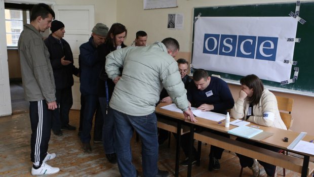 "Отаџбина": Како обезбедити легитимност избора на КиМ - бројањем гласова у Рашкој и Врању чува се „државност Косова“ "Отаџбина": Како обезбедити легитимност избора на КиМ - бројањем гласова у Рашкој и Врању чува се „државност Косова“