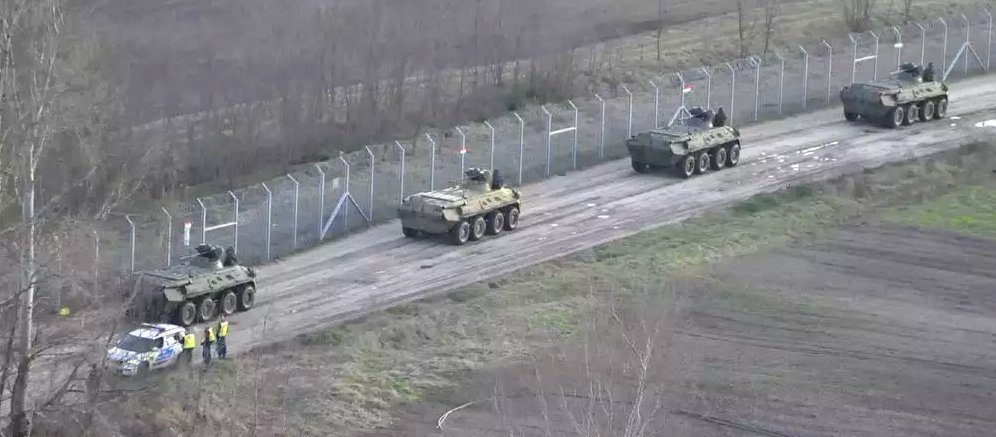 Мађари отворили војну базу на граници са Србијом Мађари отворили војну базу на граници са Србијом