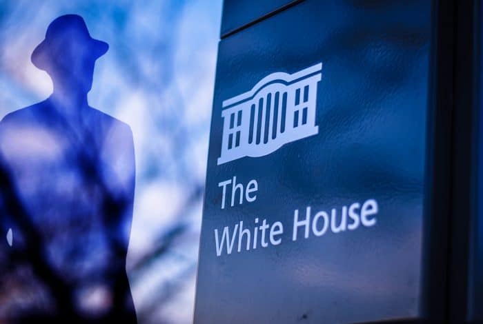 Викиликсово објављивање докумената ЦИА разогрева Трампов сукоб са дубоком државом и мејнстрим медијима Викиликсово објављивање докумената ЦИА разогрева Трампов сукоб са дубоком државом и мејнстрим медијима