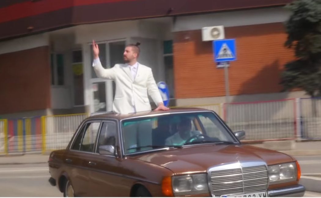 САМО ЈАКО ИЛ НИКАКО! Погледајте и први предизборни спот Љубише Прелетачевића Белог (видео) САМО ЈАКО ИЛ НИКАКО! Погледајте и први предизборни спот Љубише Прелетачевића Белог (видео)