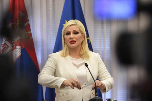 Напредни кретени позајмљују 800 милиона € да праве великоалбански аутопут док се гладни српски радници самоубијају! Напредни кретени позајмљују 800 милиона € да праве великоалбански аутопут док се гладни српски радници самоубијају!