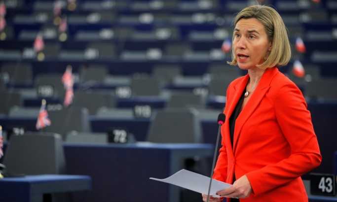 Па Хелм је откада је света и века шаховска табла великих сила тукице жабарска! Па Хелм је откада је света и века шаховска табла великих сила тукице жабарска!