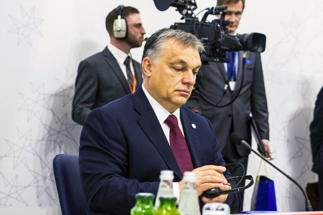 Орбан: ЕУ се мора одбранити од предстојеће инвазије муслиманских имиграната Орбан: ЕУ се мора одбранити од предстојеће инвазије муслиманских имиграната