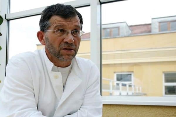 ИНТЕРВЈУ КОЈИ ЈЕ ЗАБРАЊЕН – ПОЗНАТИ ИМУНОЛОГ ОТКРИО СВЕ О ВАКЦИНИ: „Не бих вакцинисао ни куче, а камоли дете! Ево зашто!“ ИНТЕРВЈУ КОЈИ ЈЕ ЗАБРАЊЕН – ПОЗНАТИ ИМУНОЛОГ ОТКРИО СВЕ О ВАКЦИНИ: „Не бих вакцинисао ни куче, а камоли дете! Ево зашто!“