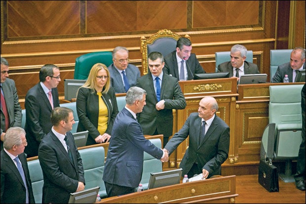 Тачи игра на шверцера хероина и Вулиновог пулена Јаблановића? Тачи игра на шверцера хероина и Вулиновог пулена Јаблановића?
