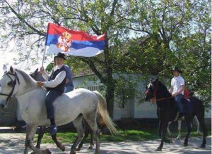 Данас је Васкршњи понедељак: Момци, ево шта треба да радите Данас је Васкршњи понедељак: Момци, ево шта треба да радите