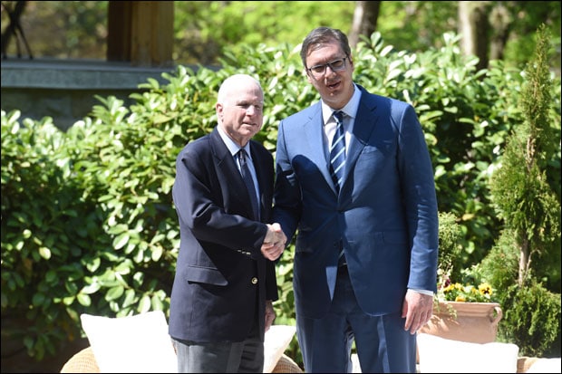 Мекејн: Србија има виталну улогу у региону Мекејн: Србија има виталну улогу у региону