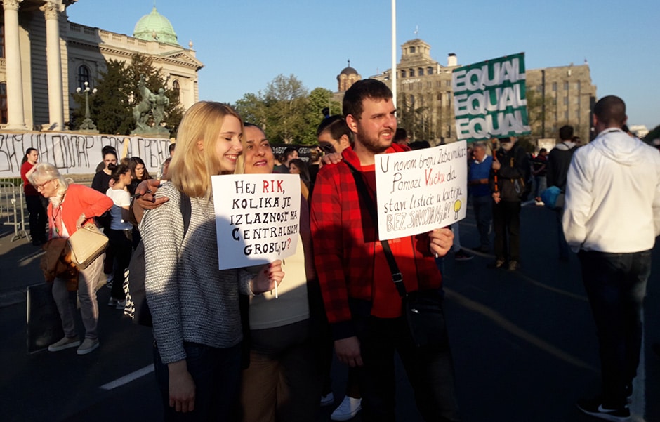 Протести у Београду - дан осми (видео уживо) Протести у Београду - дан осми (видео уживо)
