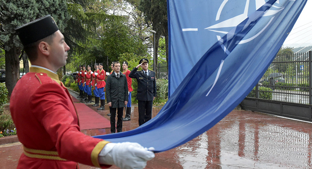У Црној Гори се завијорила застава НАТО-а У Црној Гори се завијорила застава НАТО-а